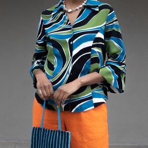 Vintage Retro Button Up